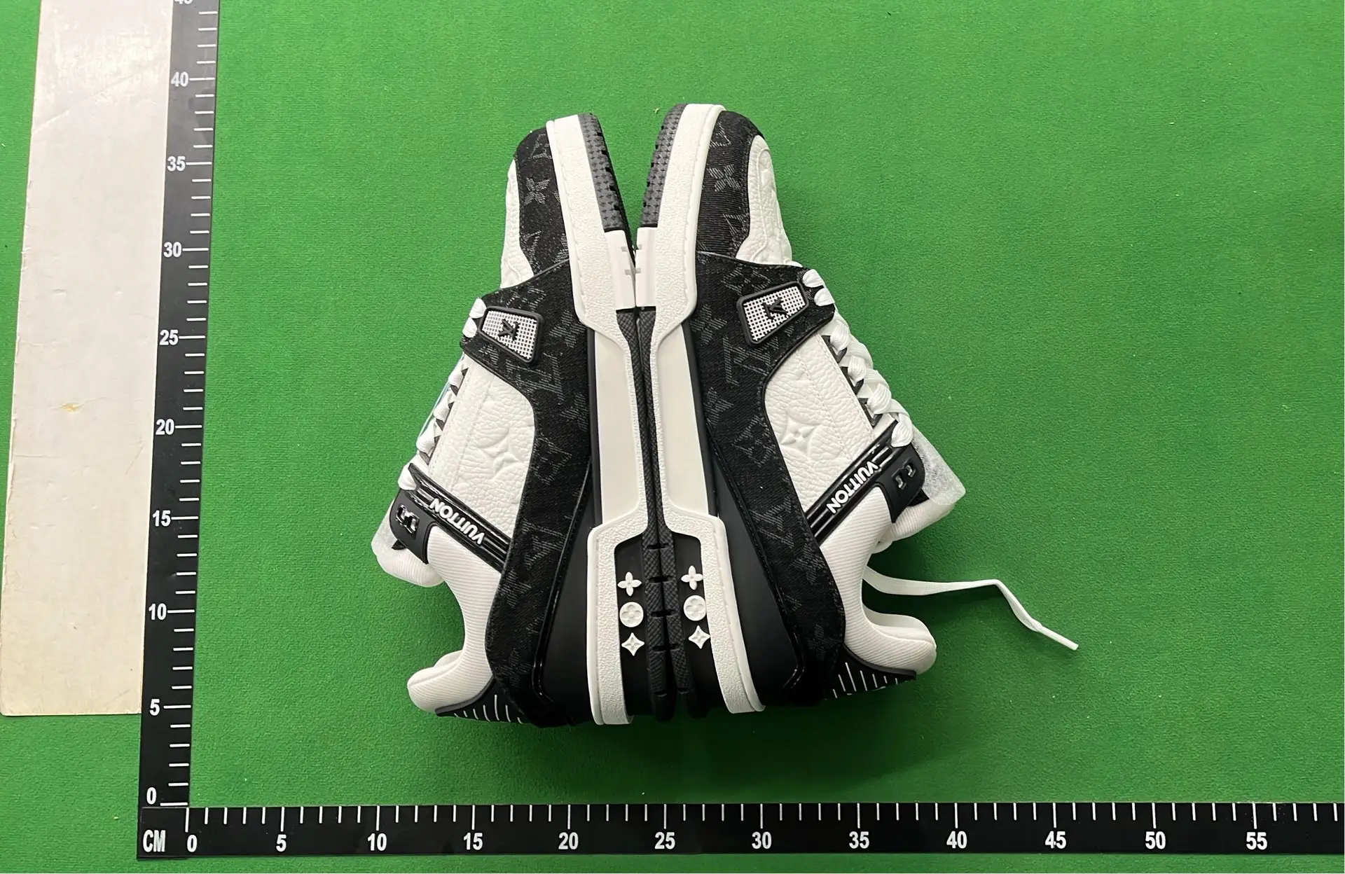 1:1 Batch LOUIS VUITTON Trainer Shoes  in the Best OopBuy Spreadsheet QC photos