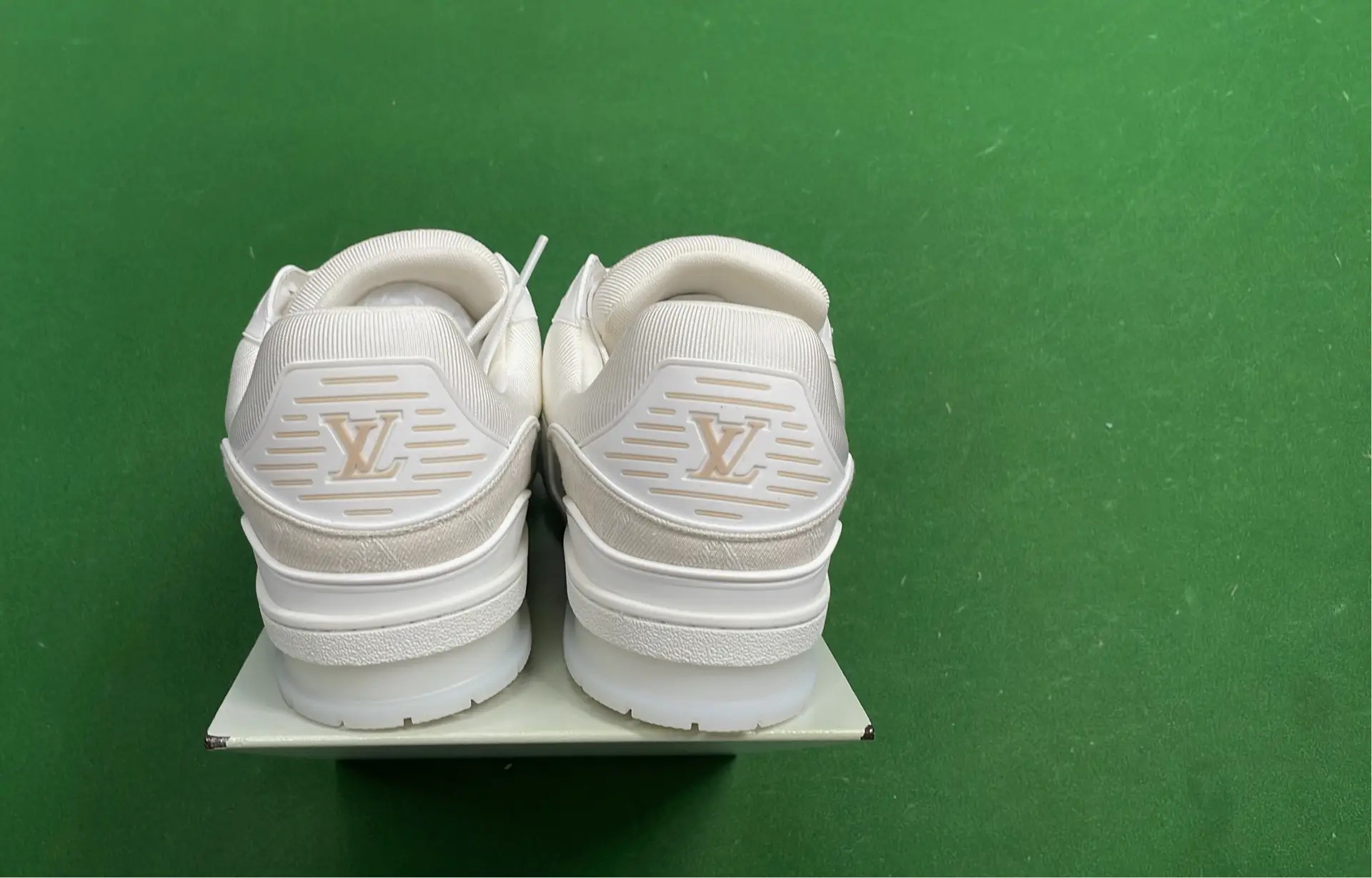 1:1 Batch LOUIS VUITTON Trainer Shoes  in the Best OopBuy Spreadsheet QC photos