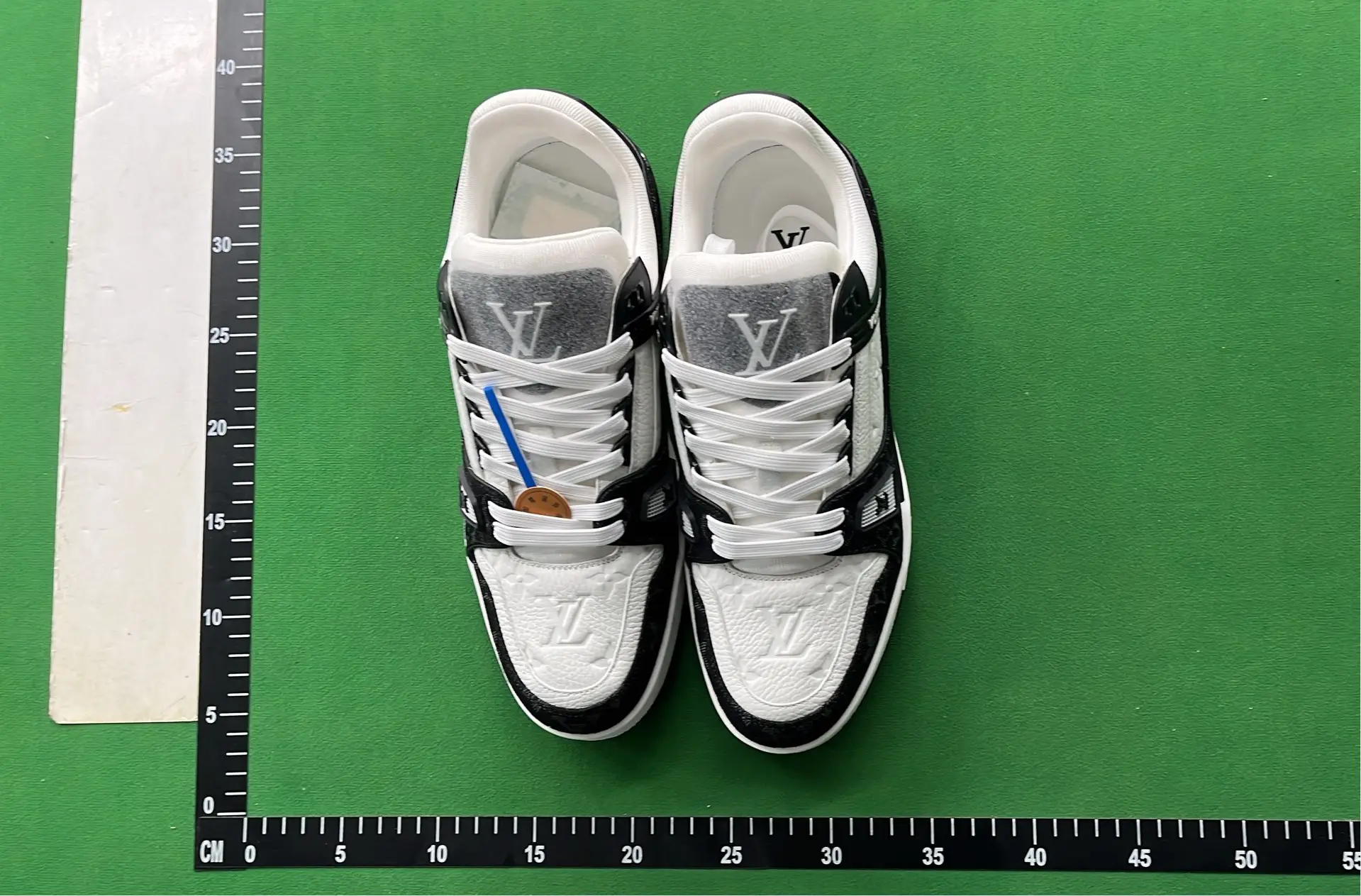 1:1 Batch LOUIS VUITTON Trainer Shoes  in the Best OopBuy Spreadsheet QC photos