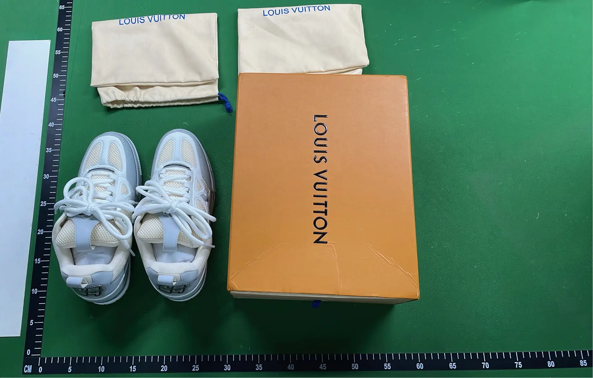1:1 Batch LOUIS VUITTON shoes-1  in the Best OopBuy Spreadsheet QC photos