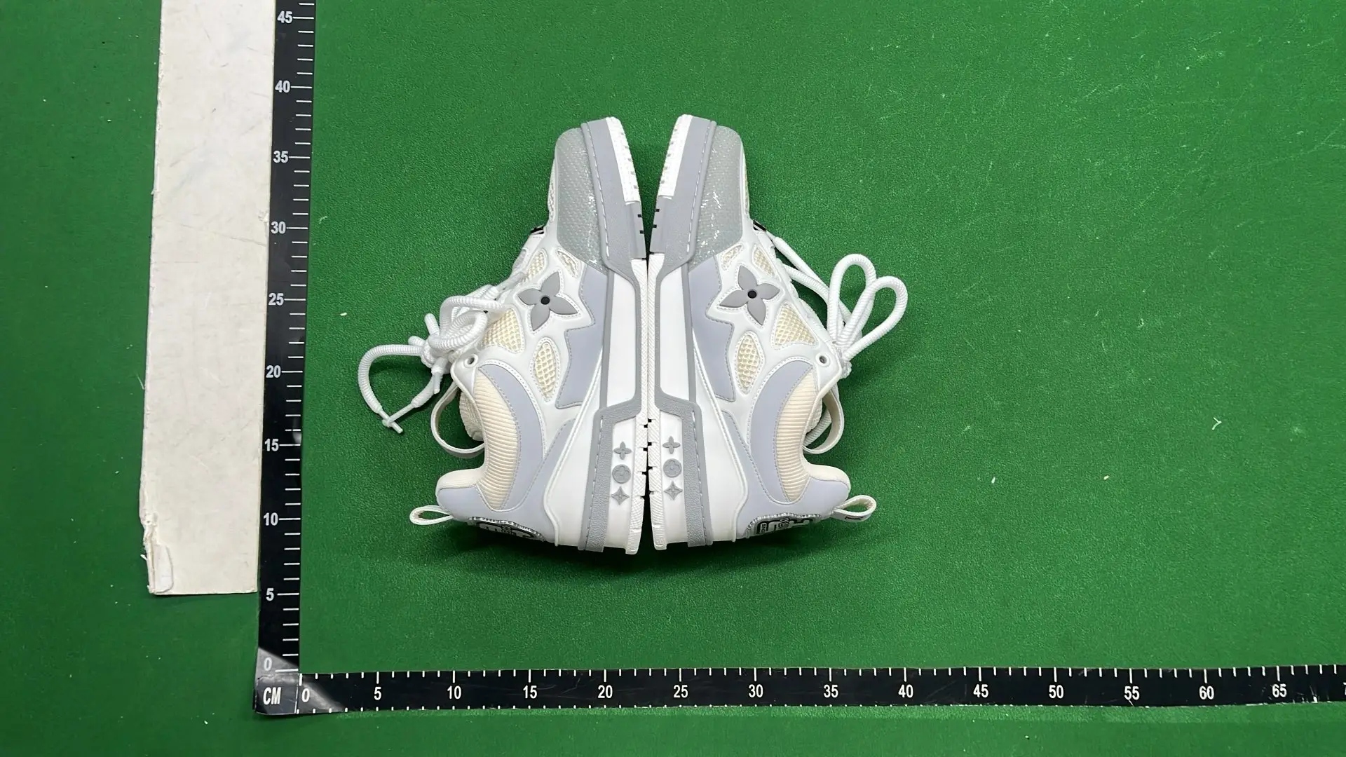 1:1 Batch LOUIS VUITTON shoes-1  in the Best OopBuy Spreadsheet QC photos