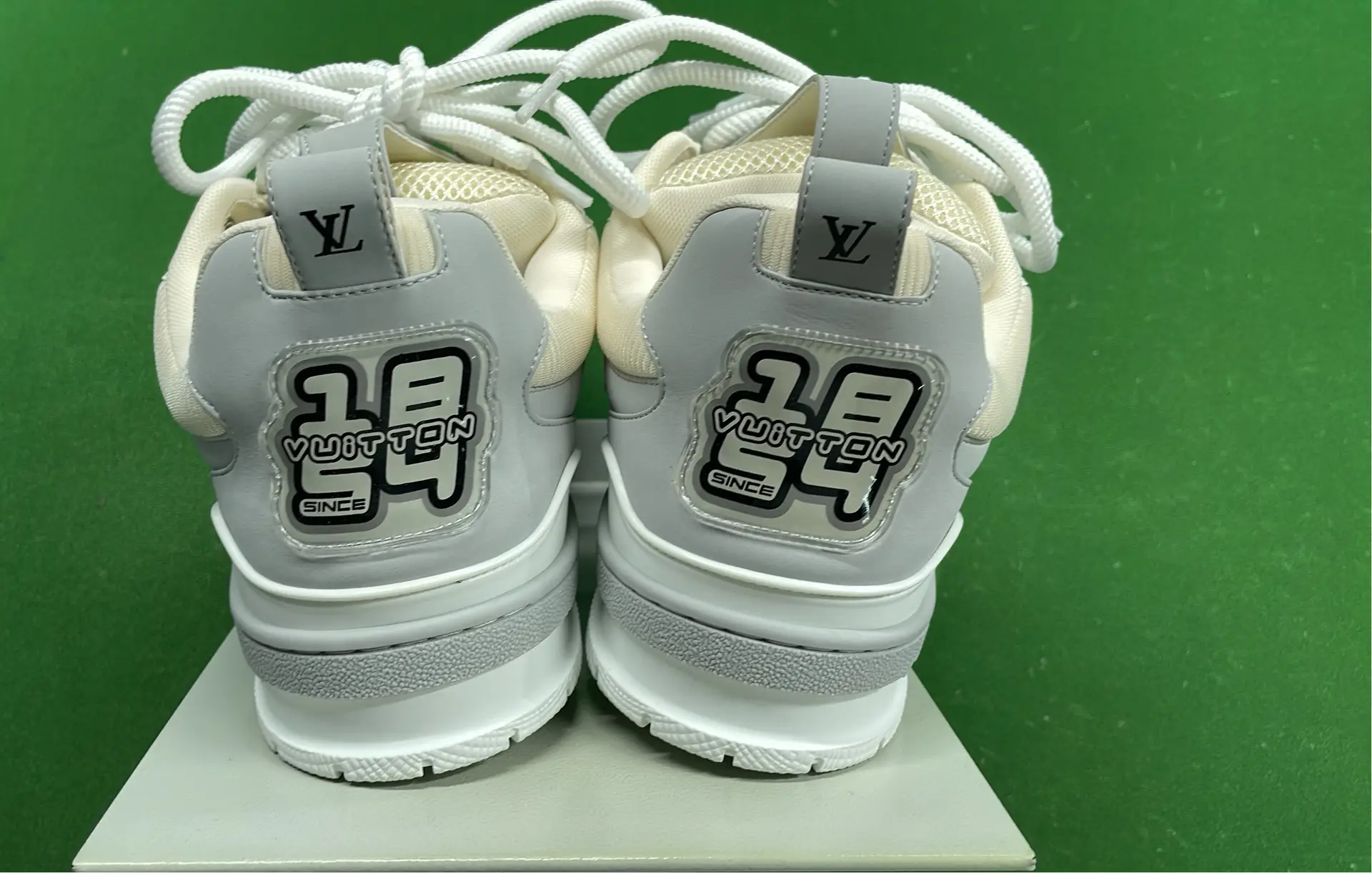 1:1 Batch LOUIS VUITTON shoes-1  in the Best OopBuy Spreadsheet QC photos