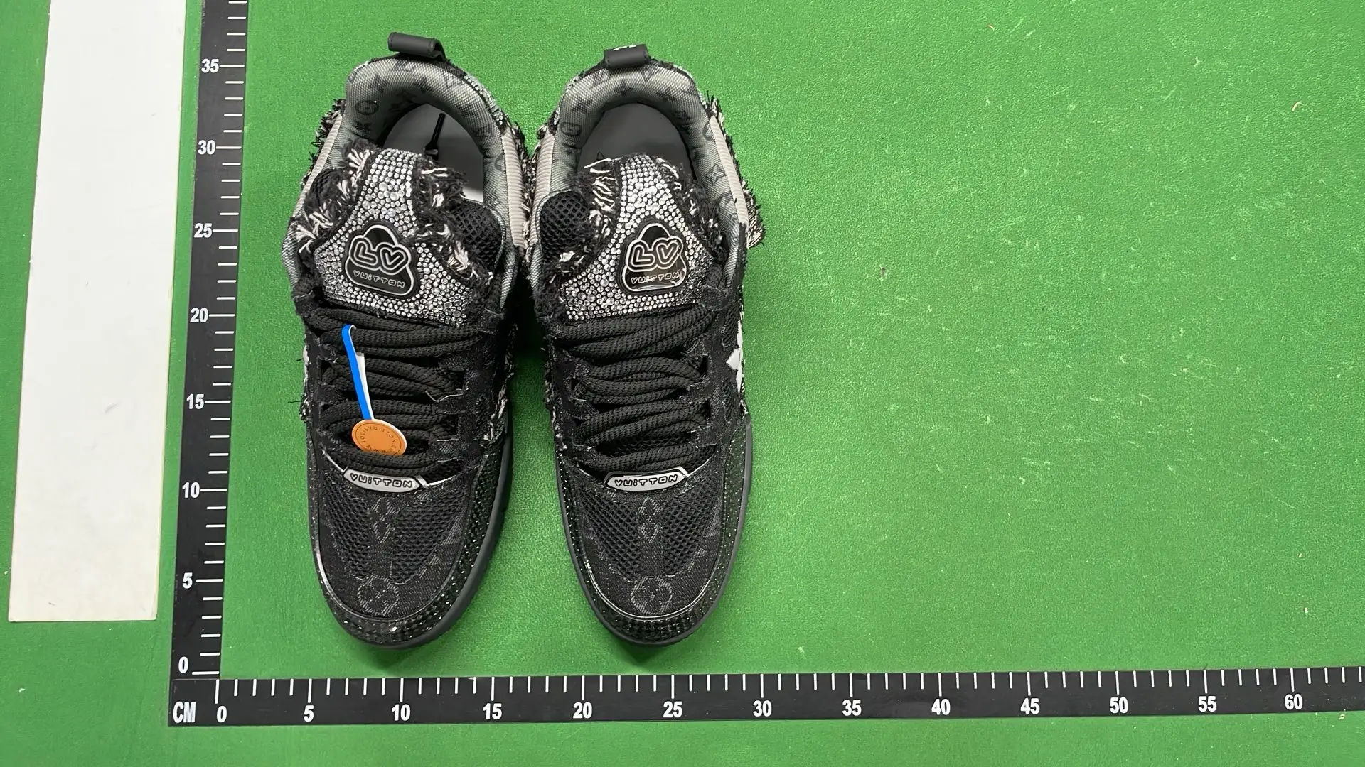 1:1 Batch LOUIS VUITTON shoes-1  in the Best OopBuy Spreadsheet QC photos