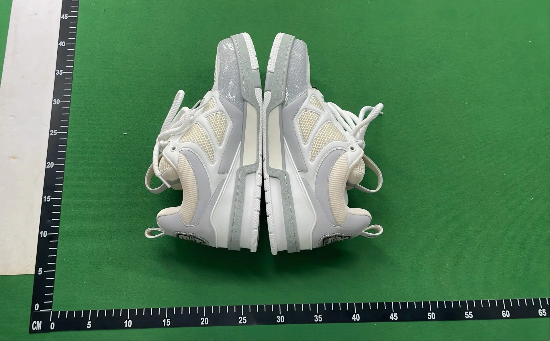 1:1 Batch LOUIS VUITTON shoes-1  in the Best OopBuy Spreadsheet QC photos