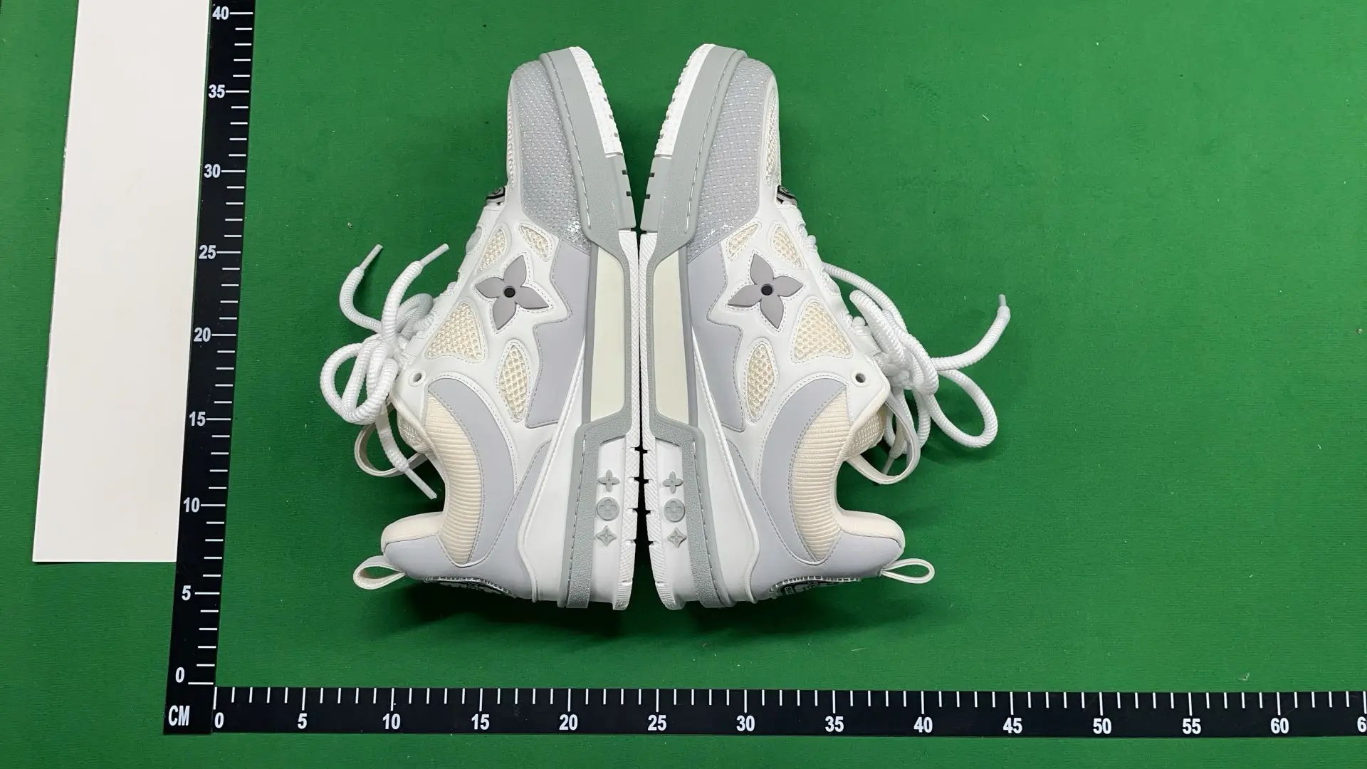 1:1 Batch LOUIS VUITTON shoes-1  in the Best OopBuy Spreadsheet QC photos