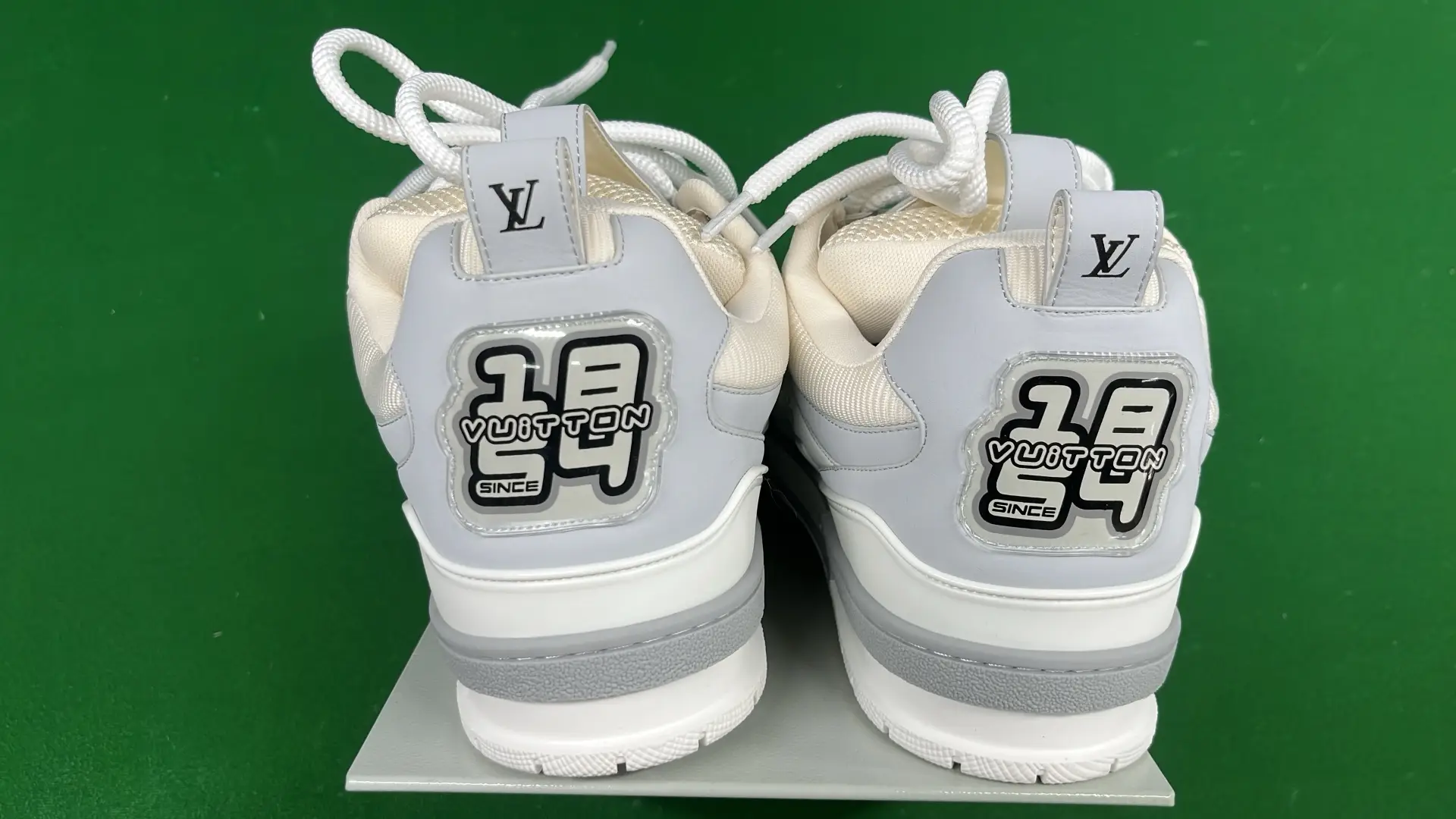 1:1 Batch LOUIS VUITTON shoes-1  in the Best OopBuy Spreadsheet QC photos