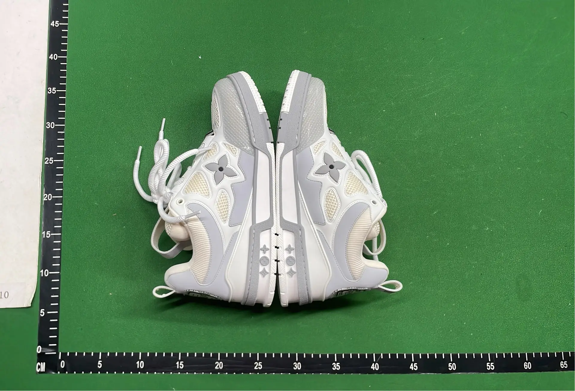 1:1 Batch LOUIS VUITTON shoes-1  in the Best OopBuy Spreadsheet QC photos