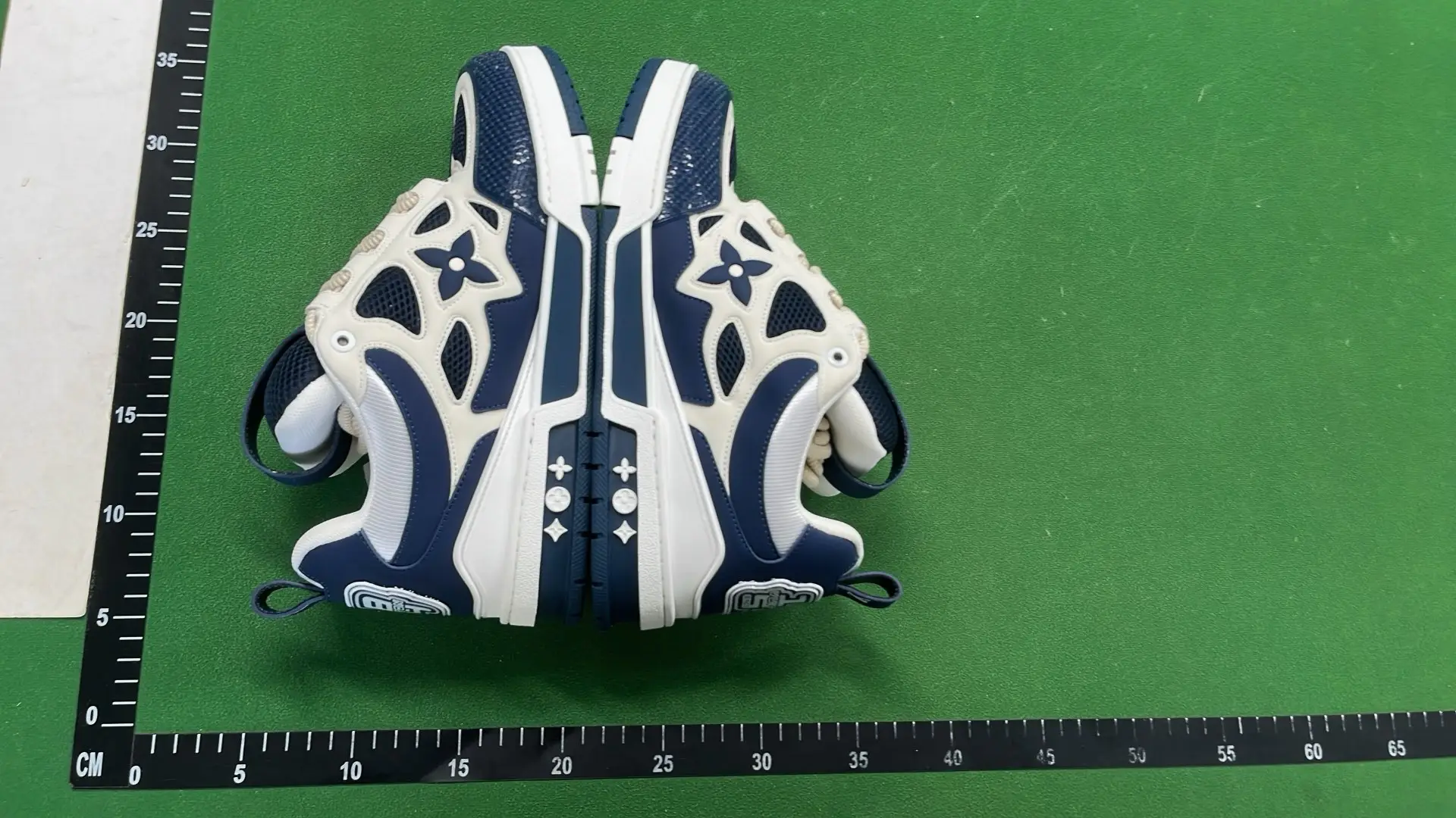 1:1 Batch LOUIS VUITTON shoes-1  in the Best OopBuy Spreadsheet QC photos