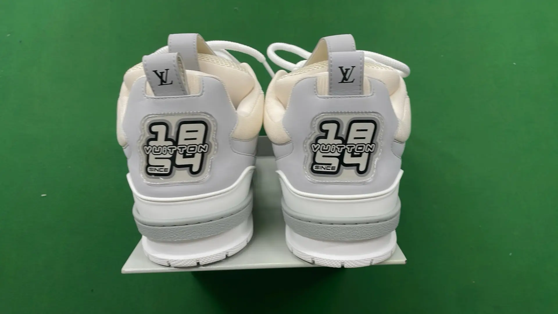 1:1 Batch LOUIS VUITTON shoes-1  in the Best OopBuy Spreadsheet QC photos