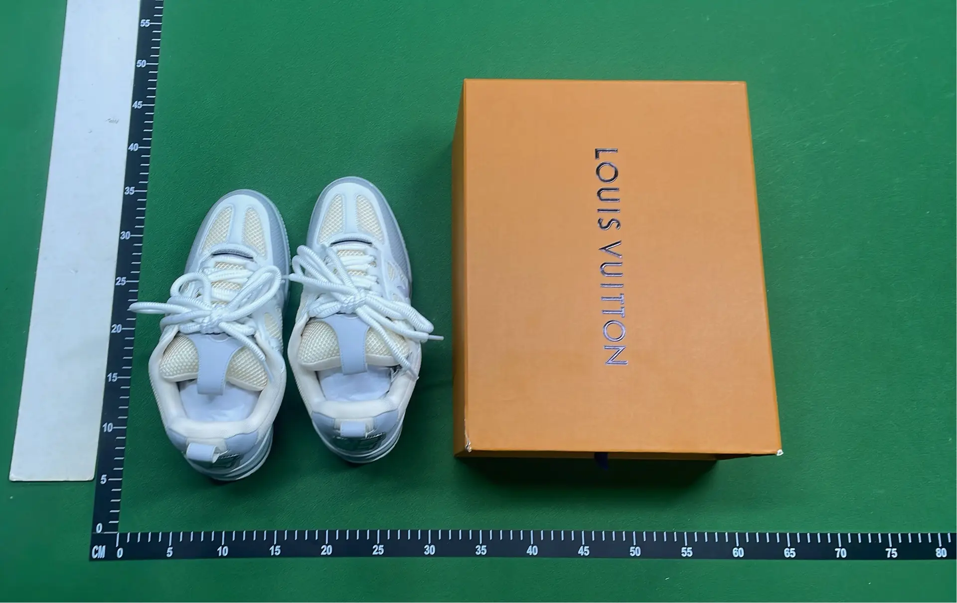 1:1 Batch LOUIS VUITTON shoes-1  in the Best OopBuy Spreadsheet QC photos