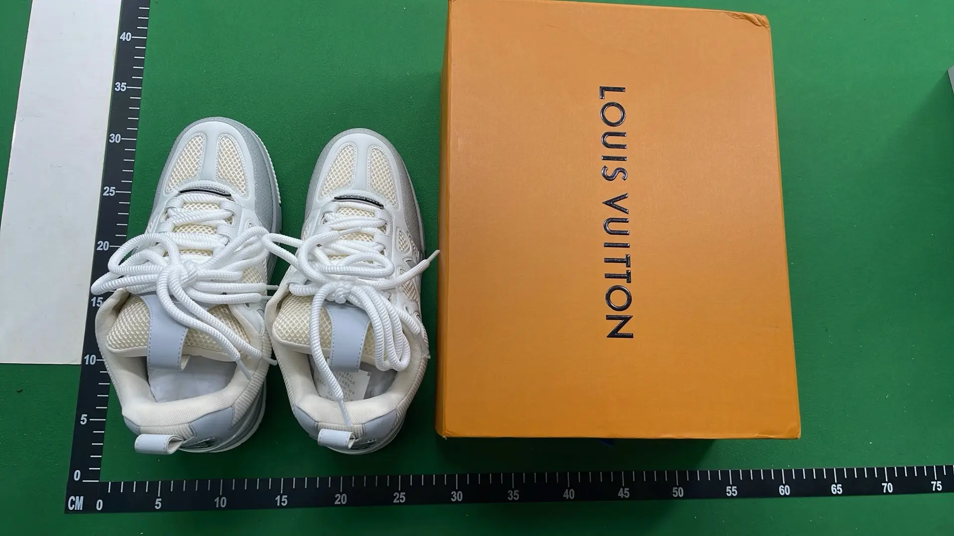 1:1 Batch LOUIS VUITTON shoes-1  in the Best OopBuy Spreadsheet QC photos