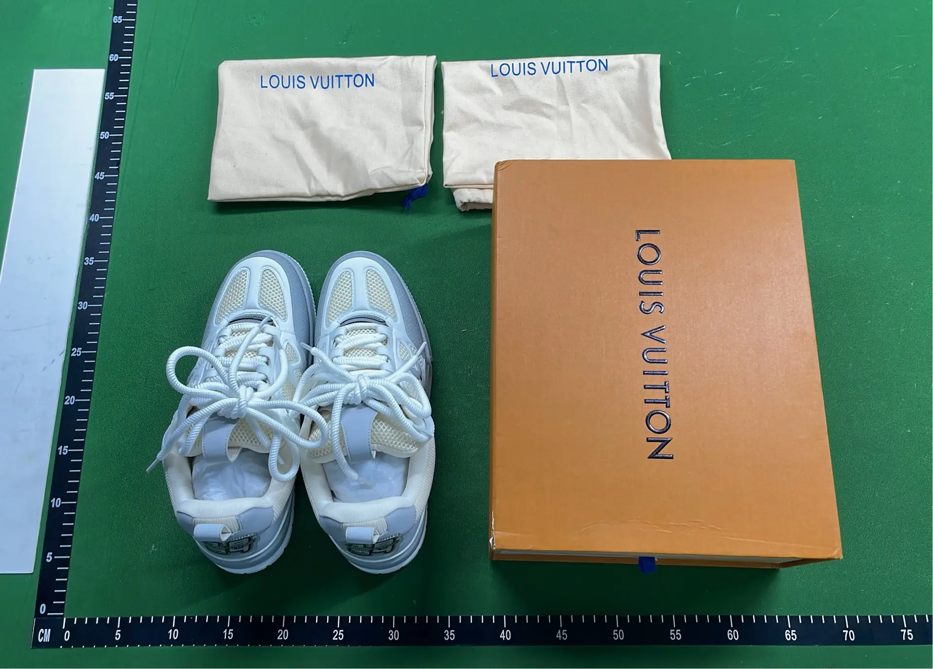 1:1 Batch LOUIS VUITTON shoes-1  in the Best OopBuy Spreadsheet QC photos