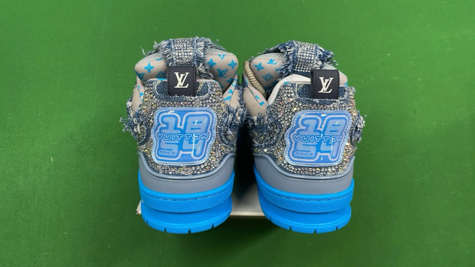 1:1 Batch LOUIS VUITTON shoes-1  in the Best OopBuy Spreadsheet QC photos