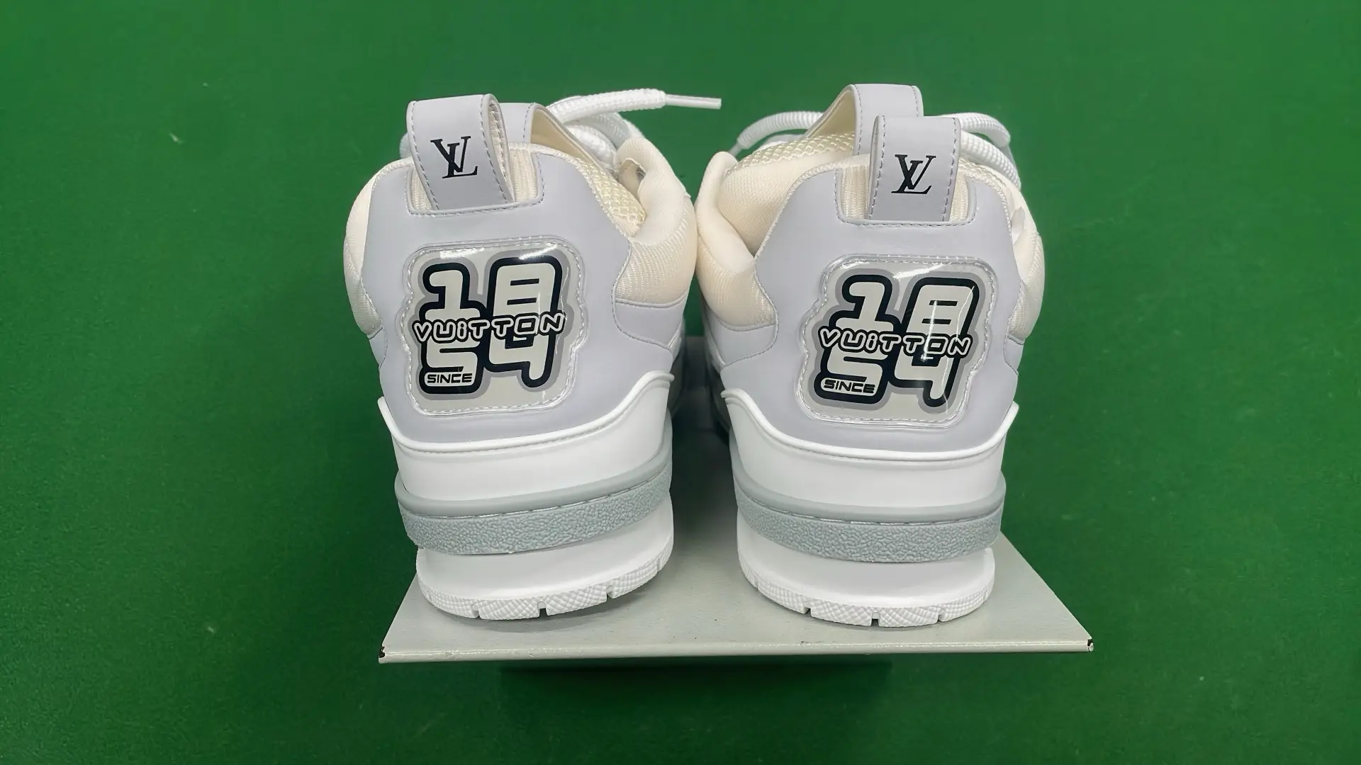 1:1 Batch LOUIS VUITTON shoes-1  in the Best OopBuy Spreadsheet QC photos
