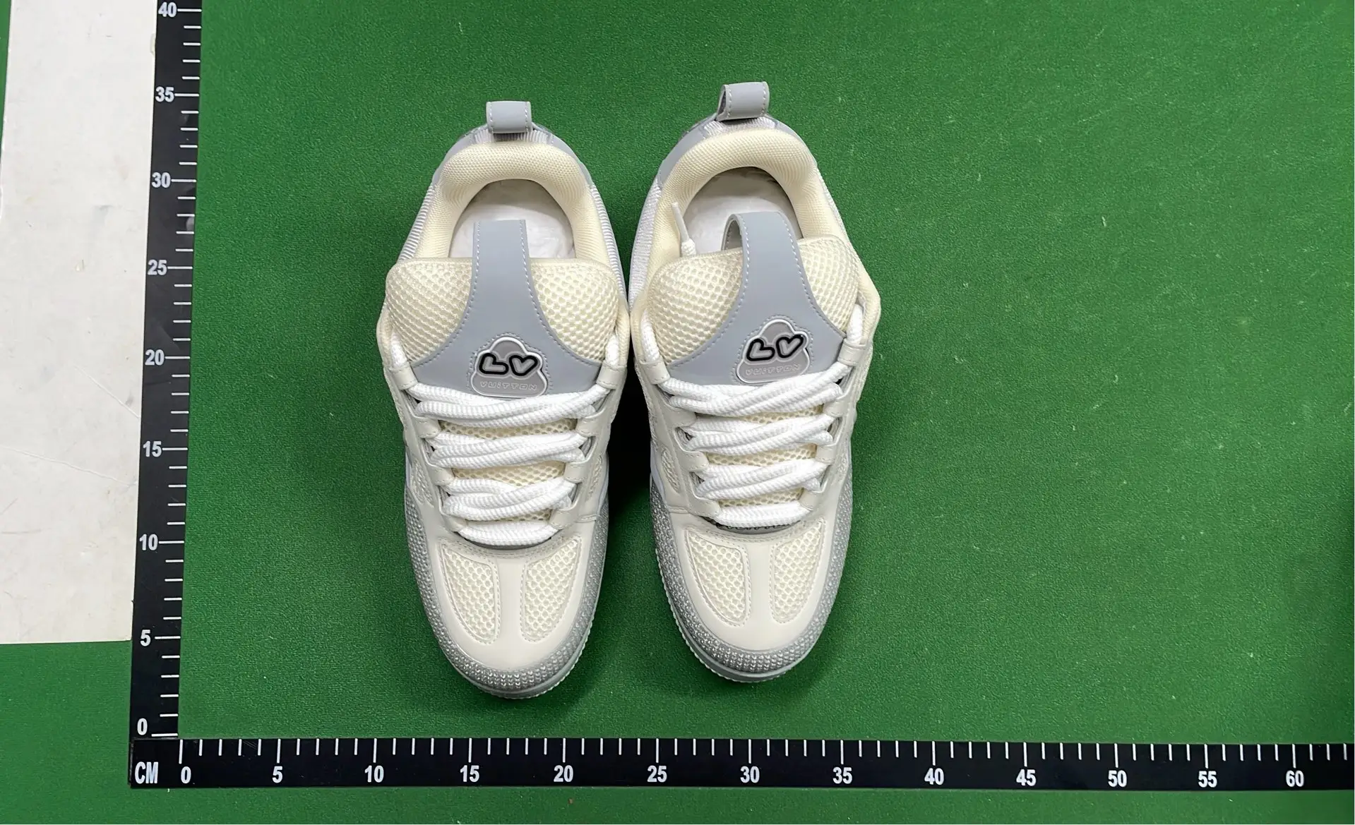 1:1 Batch LOUIS VUITTON shoes-1  in the Best OopBuy Spreadsheet QC photos