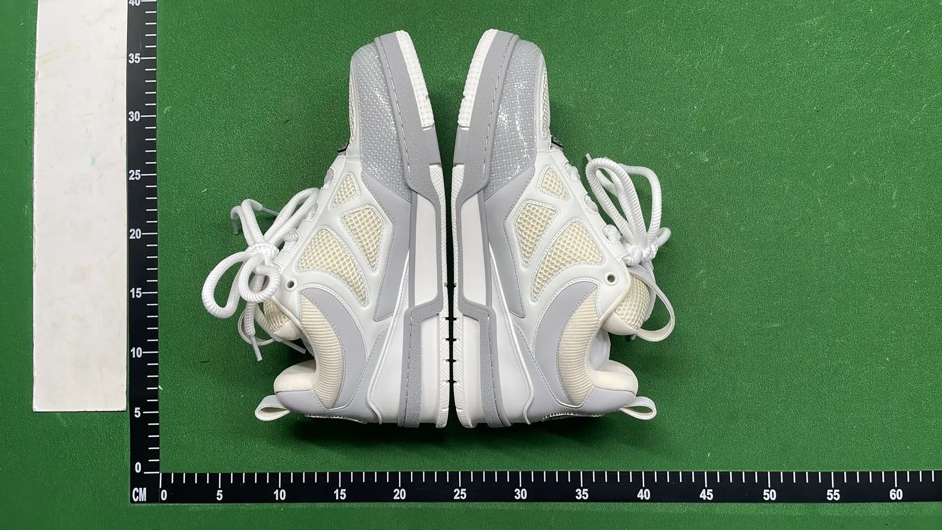 1:1 Batch LOUIS VUITTON shoes-1  in the Best OopBuy Spreadsheet QC photos