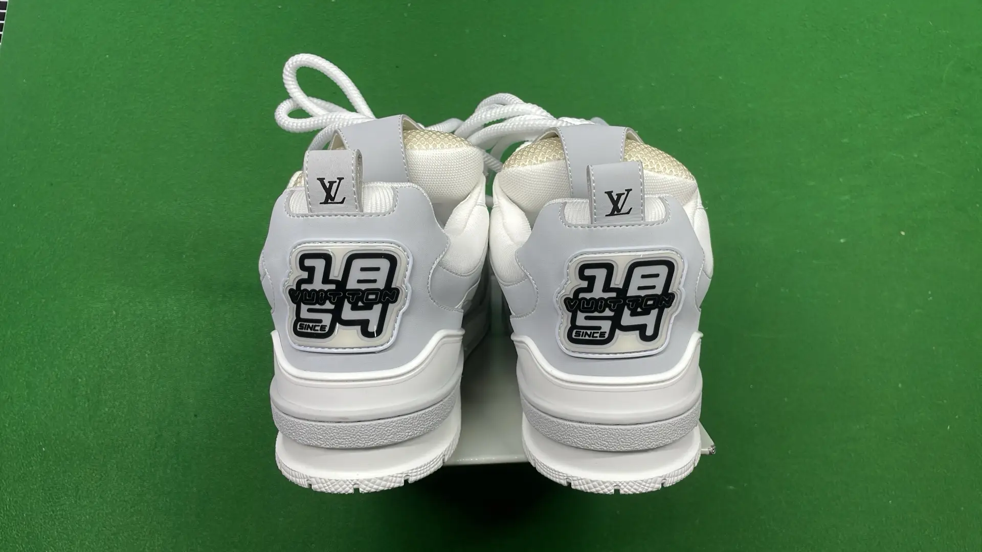 1:1 Batch LOUIS VUITTON shoes-1  in the Best OopBuy Spreadsheet QC photos