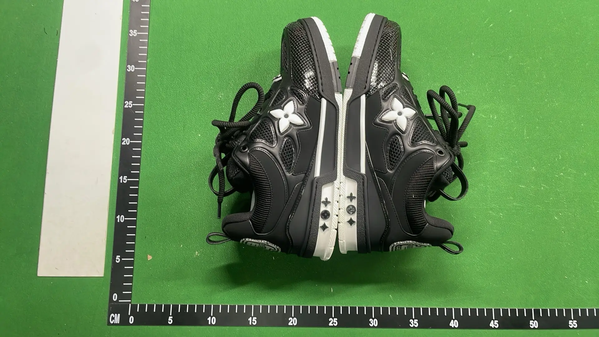 1:1 Batch LOUIS VUITTON shoes-1  in the Best OopBuy Spreadsheet QC photos