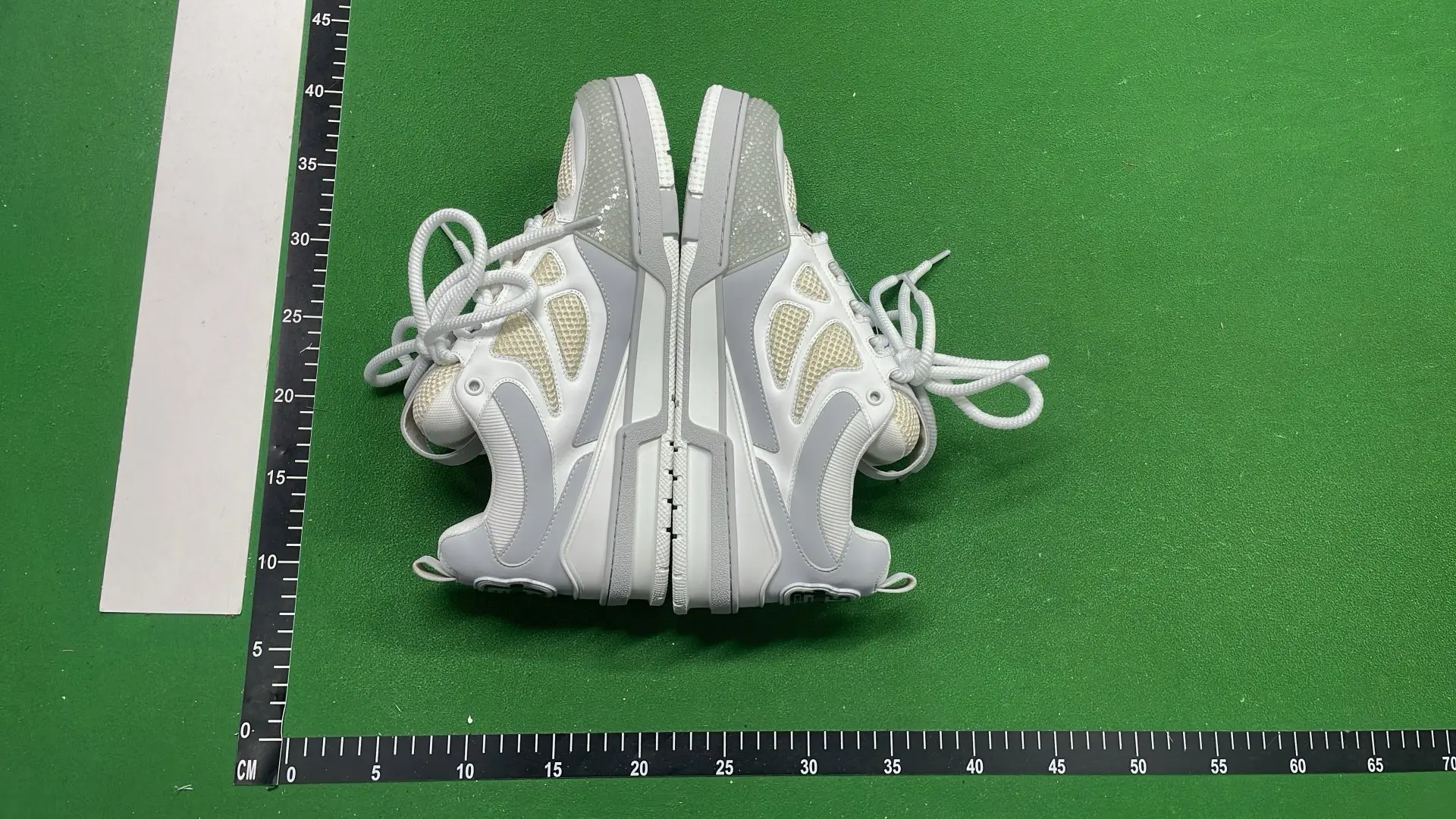 1:1 Batch LOUIS VUITTON shoes-1  in the Best OopBuy Spreadsheet QC photos