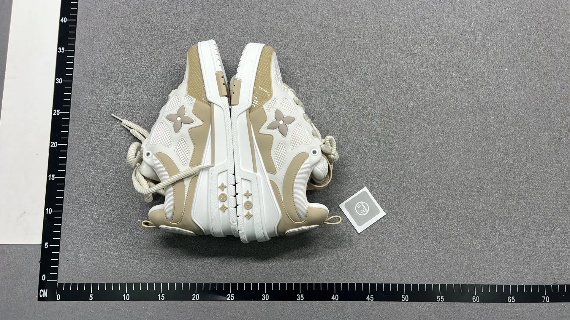 1:1 Batch LOUIS VUITTON shoes-1  in the Best OopBuy Spreadsheet QC photos