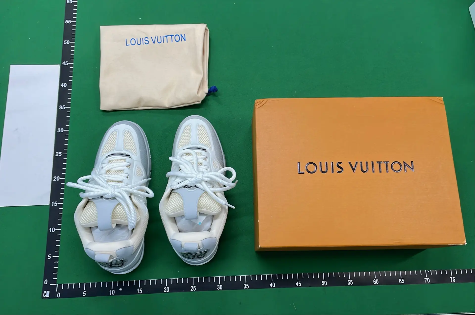 1:1 Batch LOUIS VUITTON shoes-1  in the Best OopBuy Spreadsheet QC photos