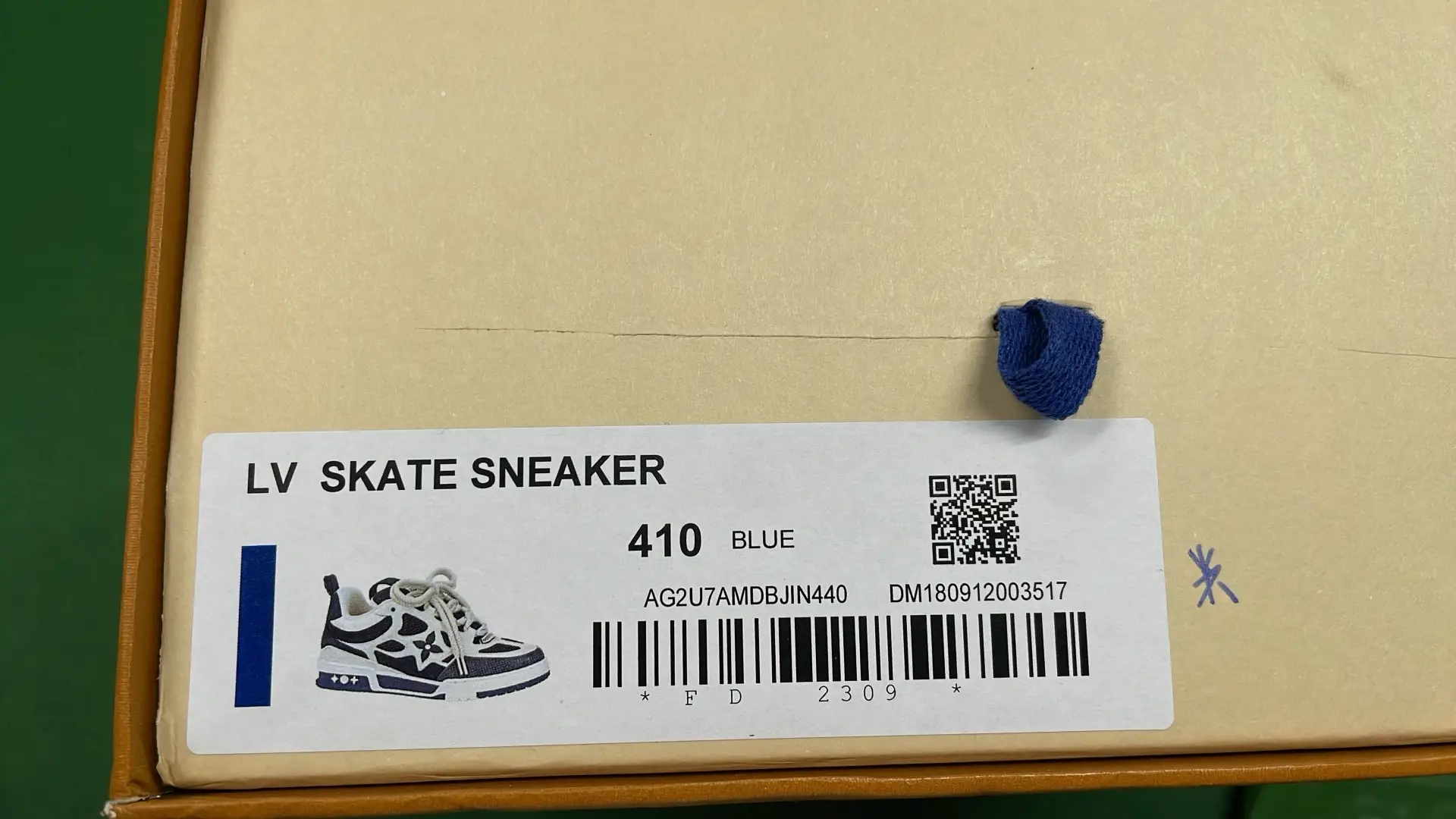 1:1 Batch LOUIS VUITTON shoes-1  in the Best OopBuy Spreadsheet QC photos