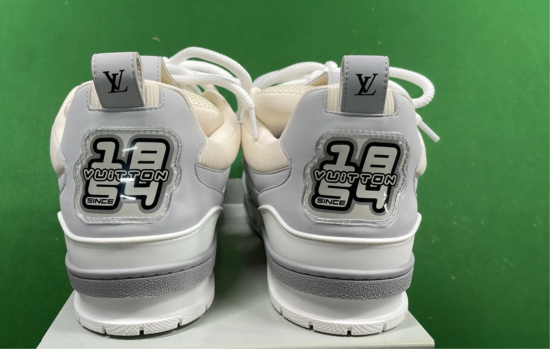 1:1 Batch LOUIS VUITTON shoes-1  in the Best OopBuy Spreadsheet QC photos