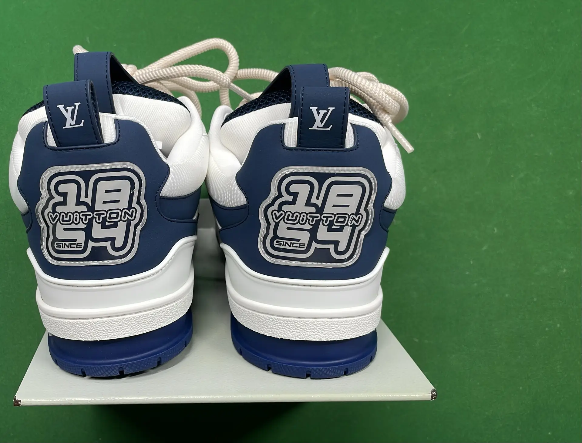 1:1 Batch LOUIS VUITTON shoes-1  in the Best OopBuy Spreadsheet QC photos