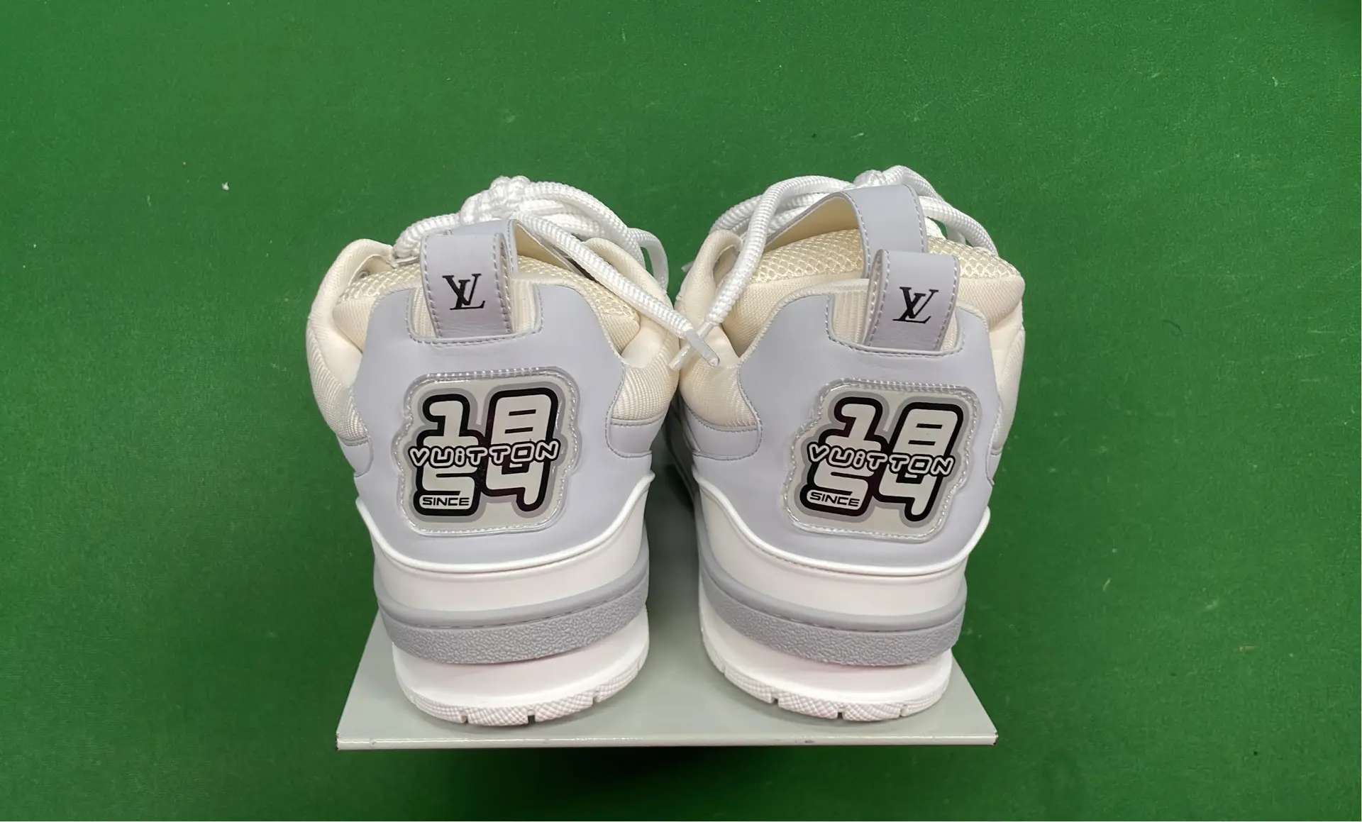 1:1 Batch LOUIS VUITTON shoes-1  in the Best OopBuy Spreadsheet QC photos