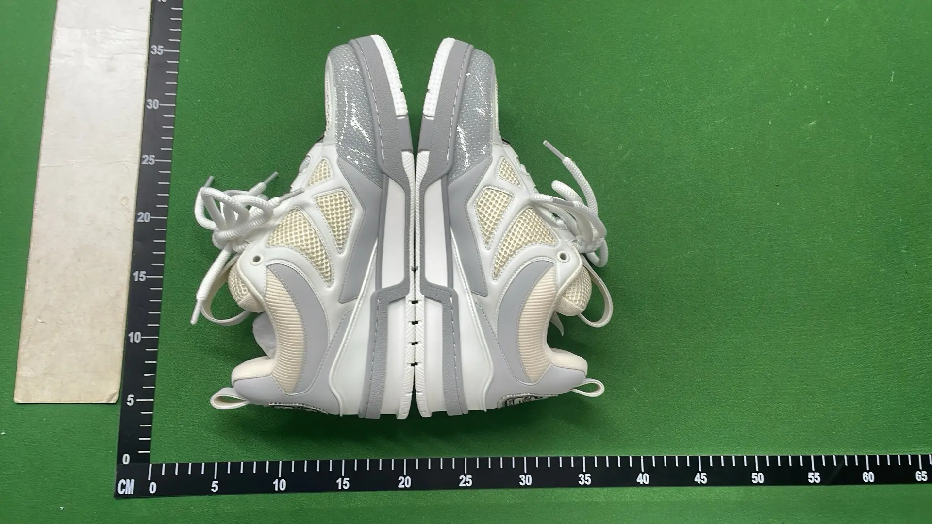 1:1 Batch LOUIS VUITTON shoes-1  in the Best OopBuy Spreadsheet QC photos