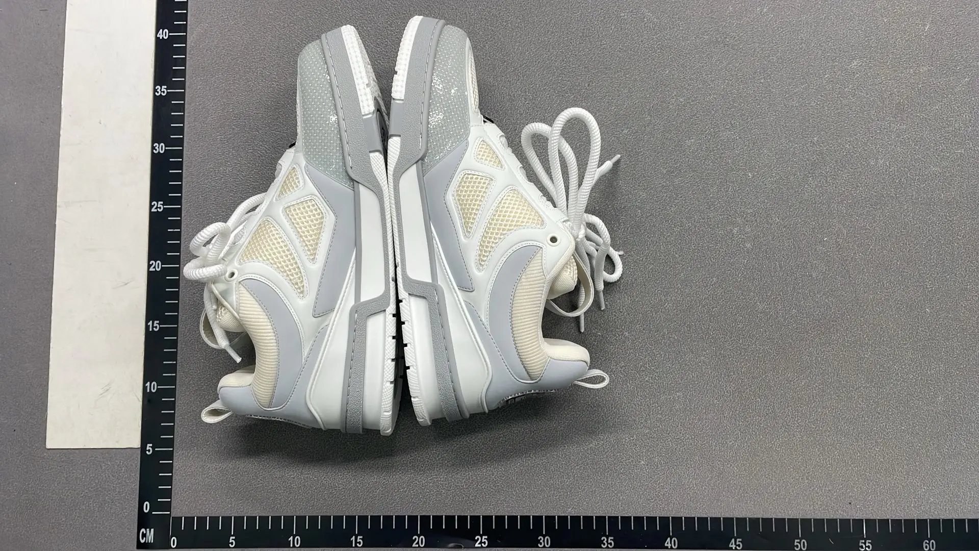 1:1 Batch LOUIS VUITTON shoes-1  in the Best OopBuy Spreadsheet QC photos