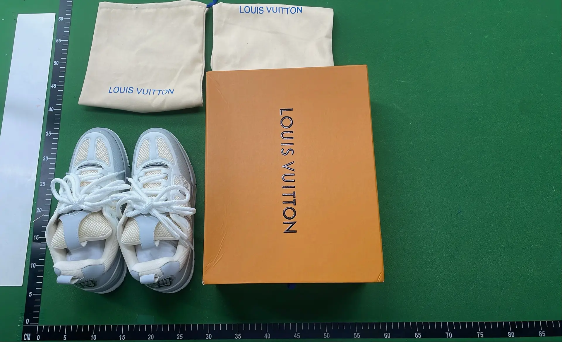 1:1 Batch LOUIS VUITTON shoes-1  in the Best OopBuy Spreadsheet QC photos