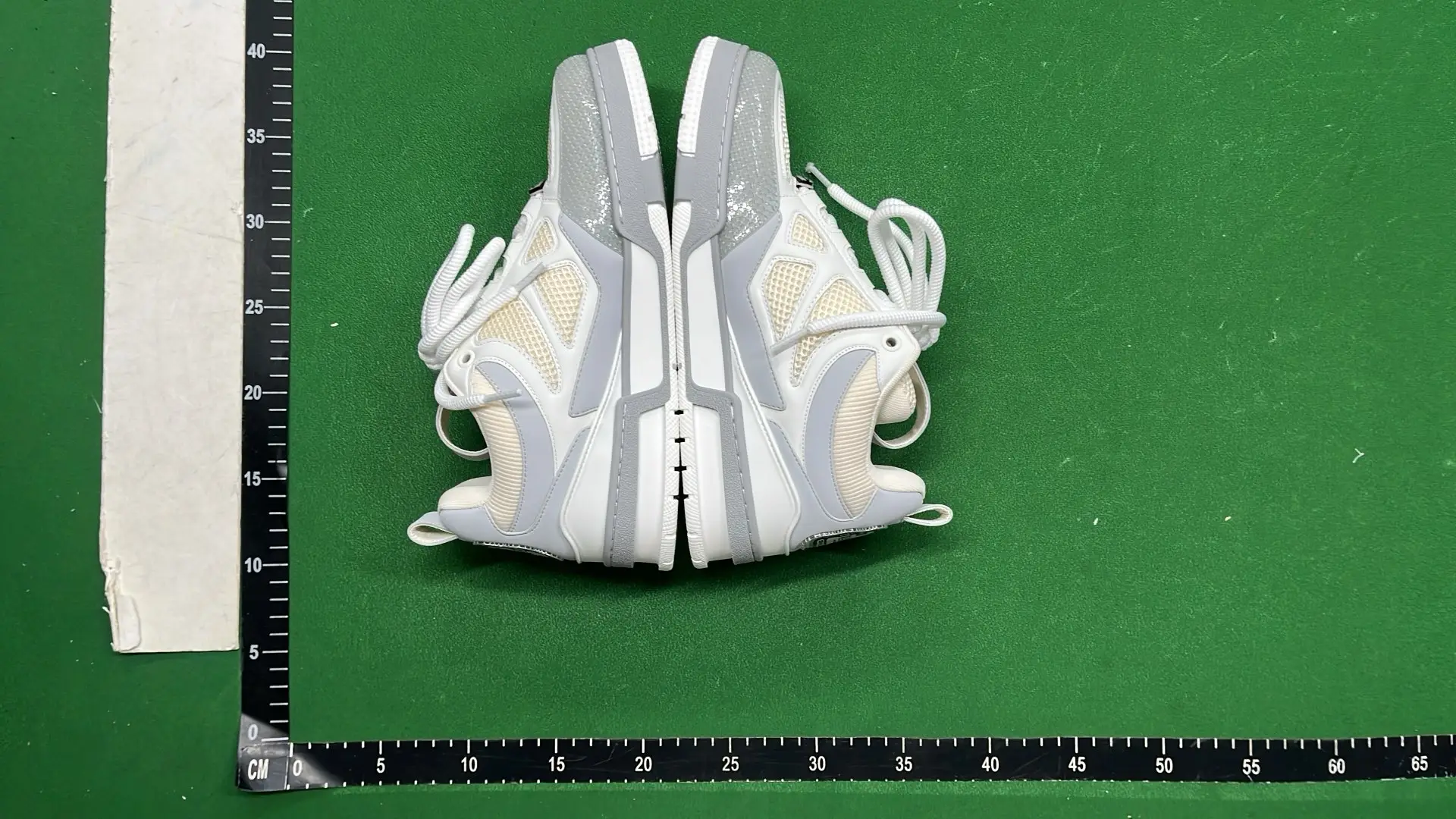 1:1 Batch LOUIS VUITTON shoes-1  in the Best OopBuy Spreadsheet QC photos