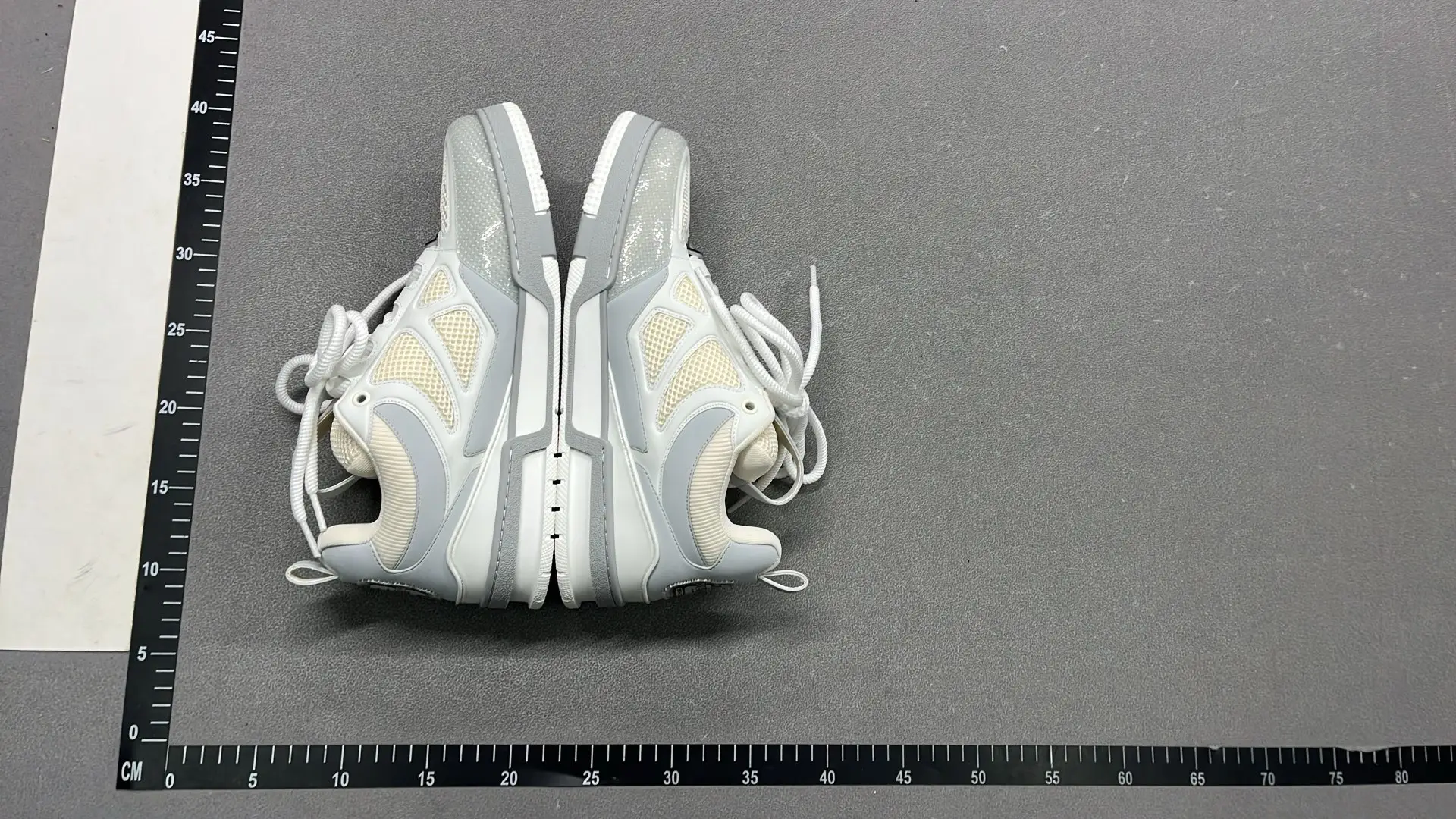 1:1 Batch LOUIS VUITTON shoes-1  in the Best OopBuy Spreadsheet QC photos