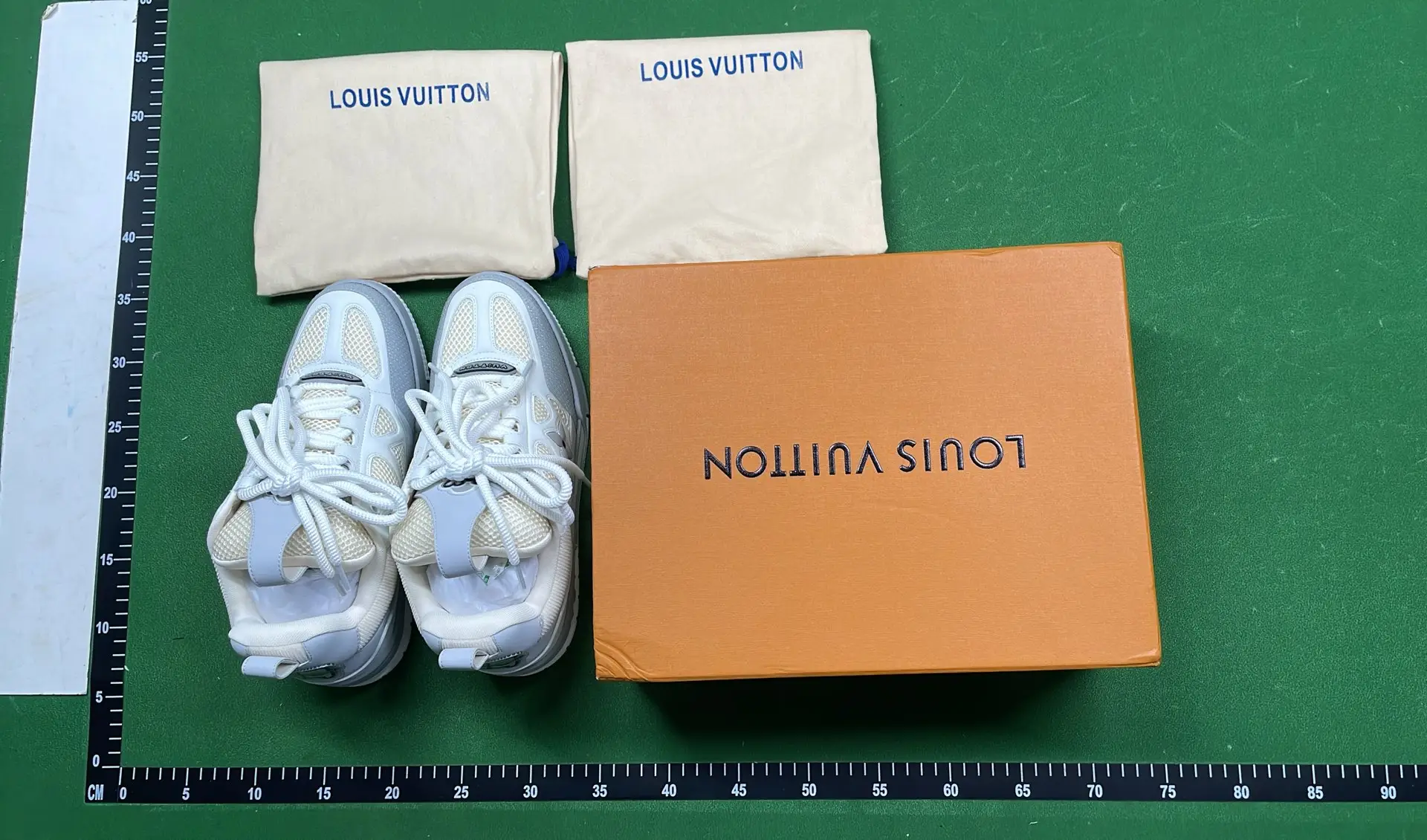 1:1 Batch LOUIS VUITTON shoes-1  in the Best OopBuy Spreadsheet QC photos