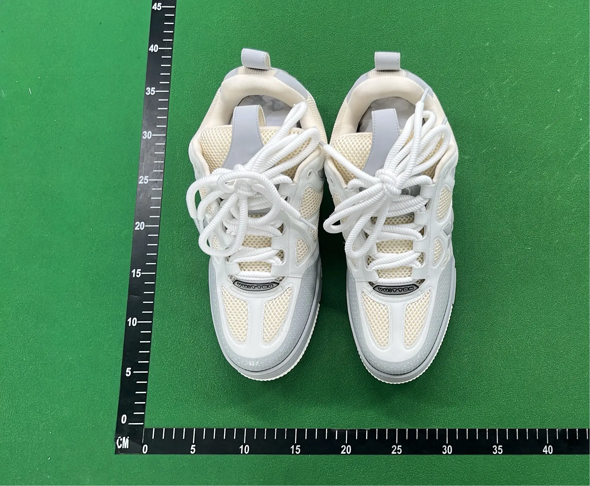 1:1 Batch LOUIS VUITTON shoes-1  in the Best OopBuy Spreadsheet QC photos