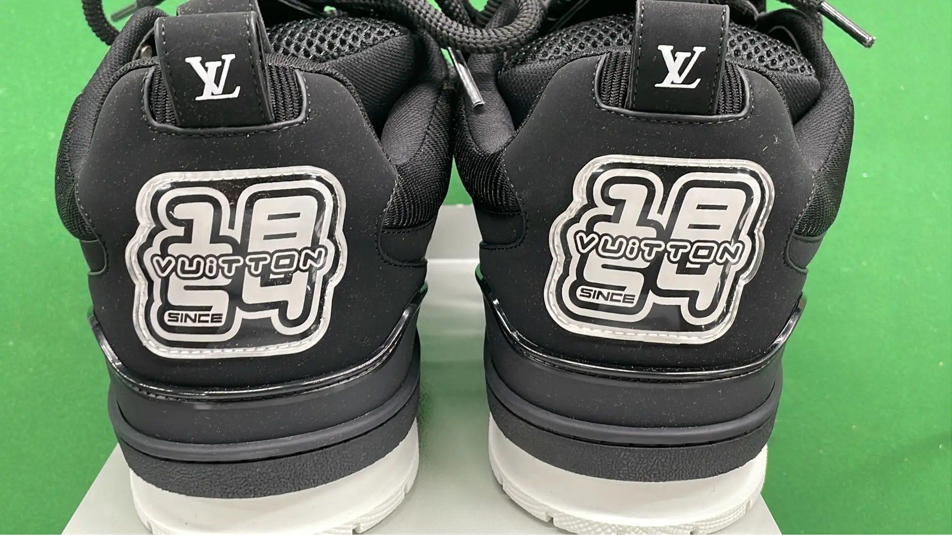 1:1 Batch LOUIS VUITTON shoes-1  in the Best OopBuy Spreadsheet QC photos