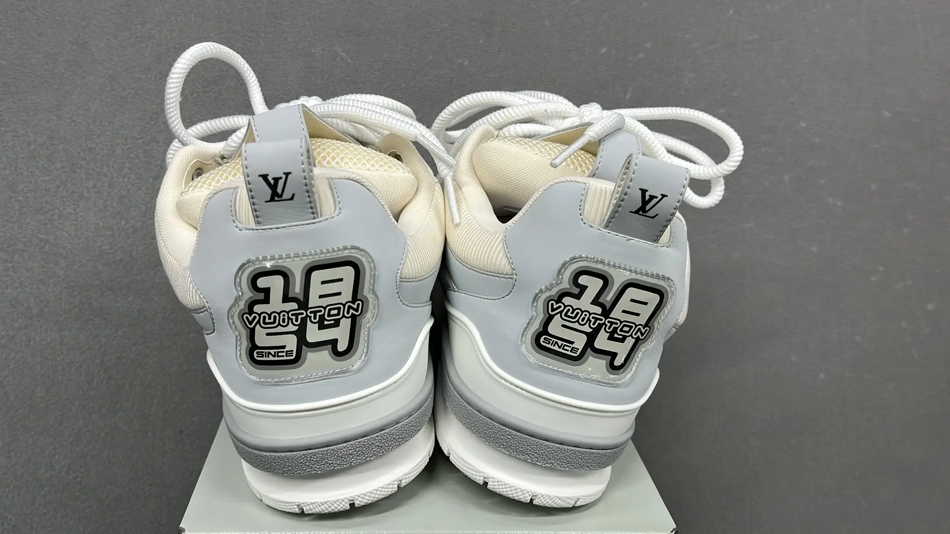 1:1 Batch LOUIS VUITTON shoes-1  in the Best OopBuy Spreadsheet QC photos