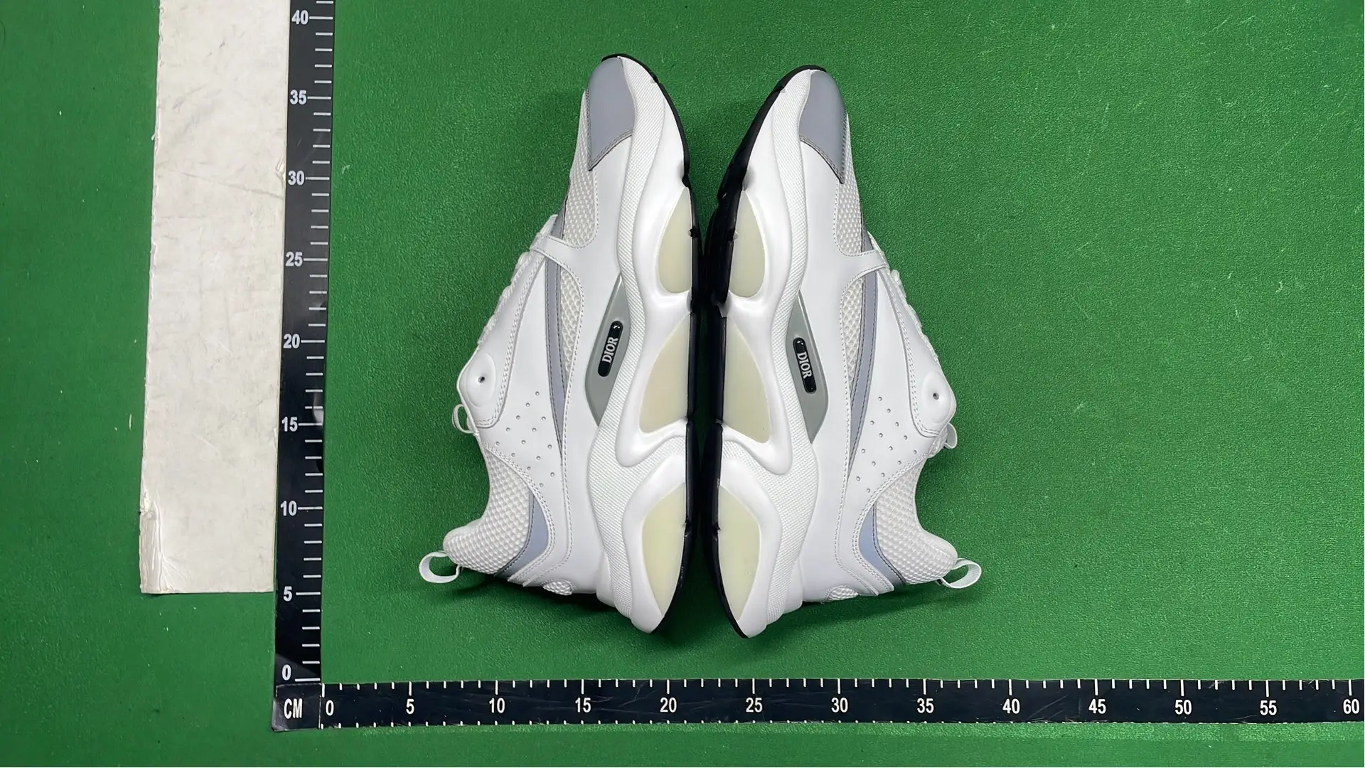 1:1 Batch DIOR B22 Shoes-1  in the Best OopBuy Spreadsheet QC photos