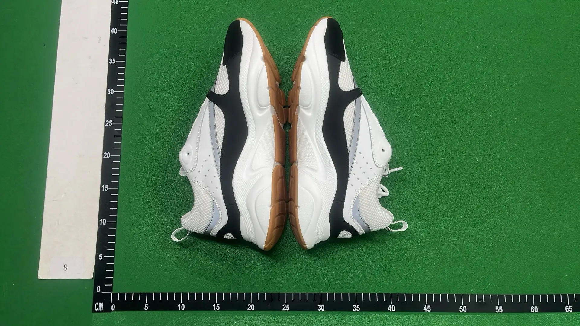 1:1 Batch DIOR B22 Shoes-1  in the Best OopBuy Spreadsheet QC photos