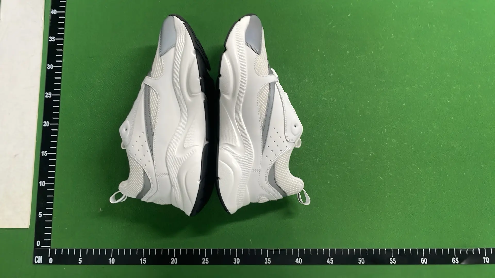 1:1 Batch DIOR B22 Shoes-1  in the Best OopBuy Spreadsheet QC photos