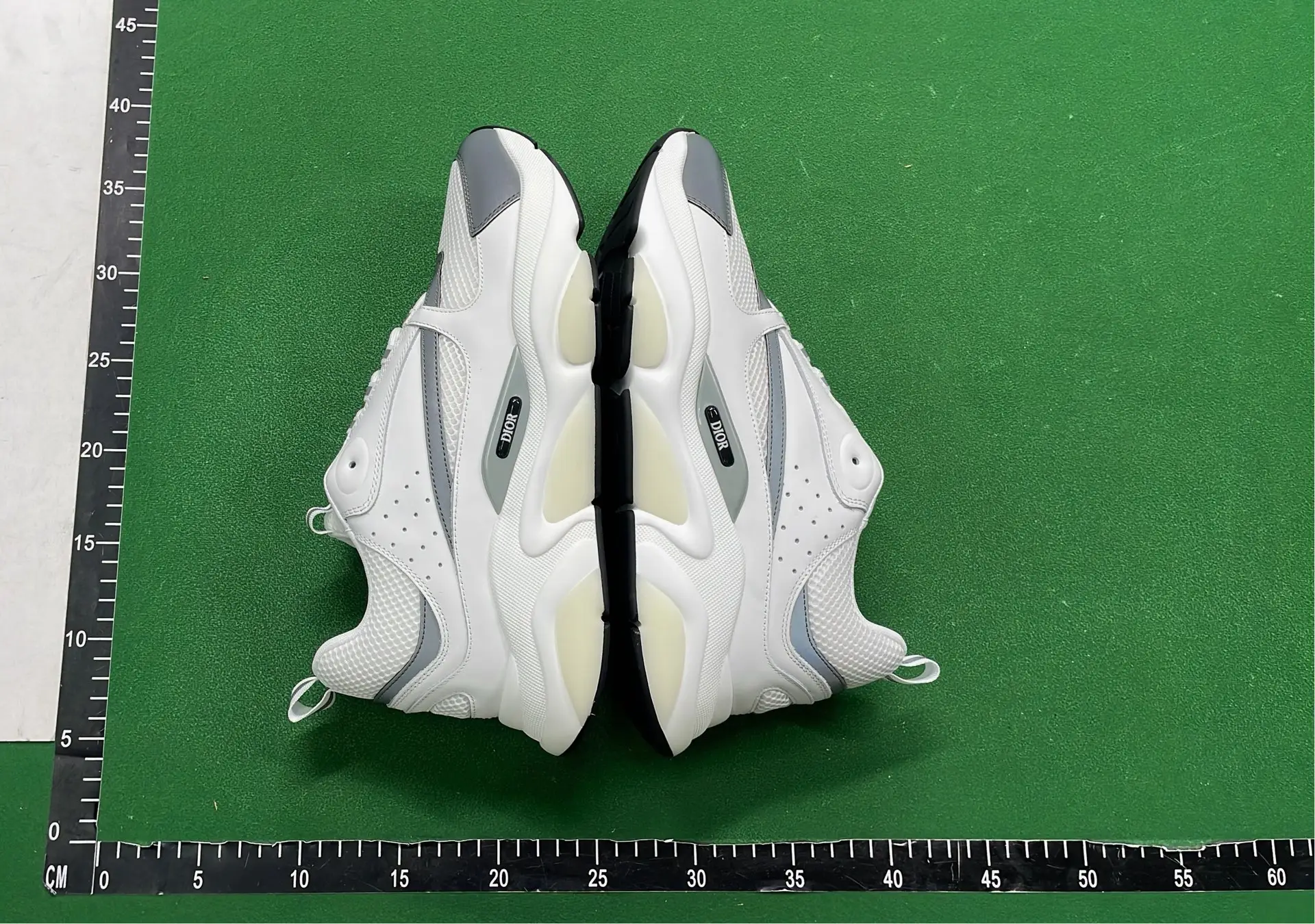 1:1 Batch DIOR B22 Shoes-1  in the Best OopBuy Spreadsheet QC photos