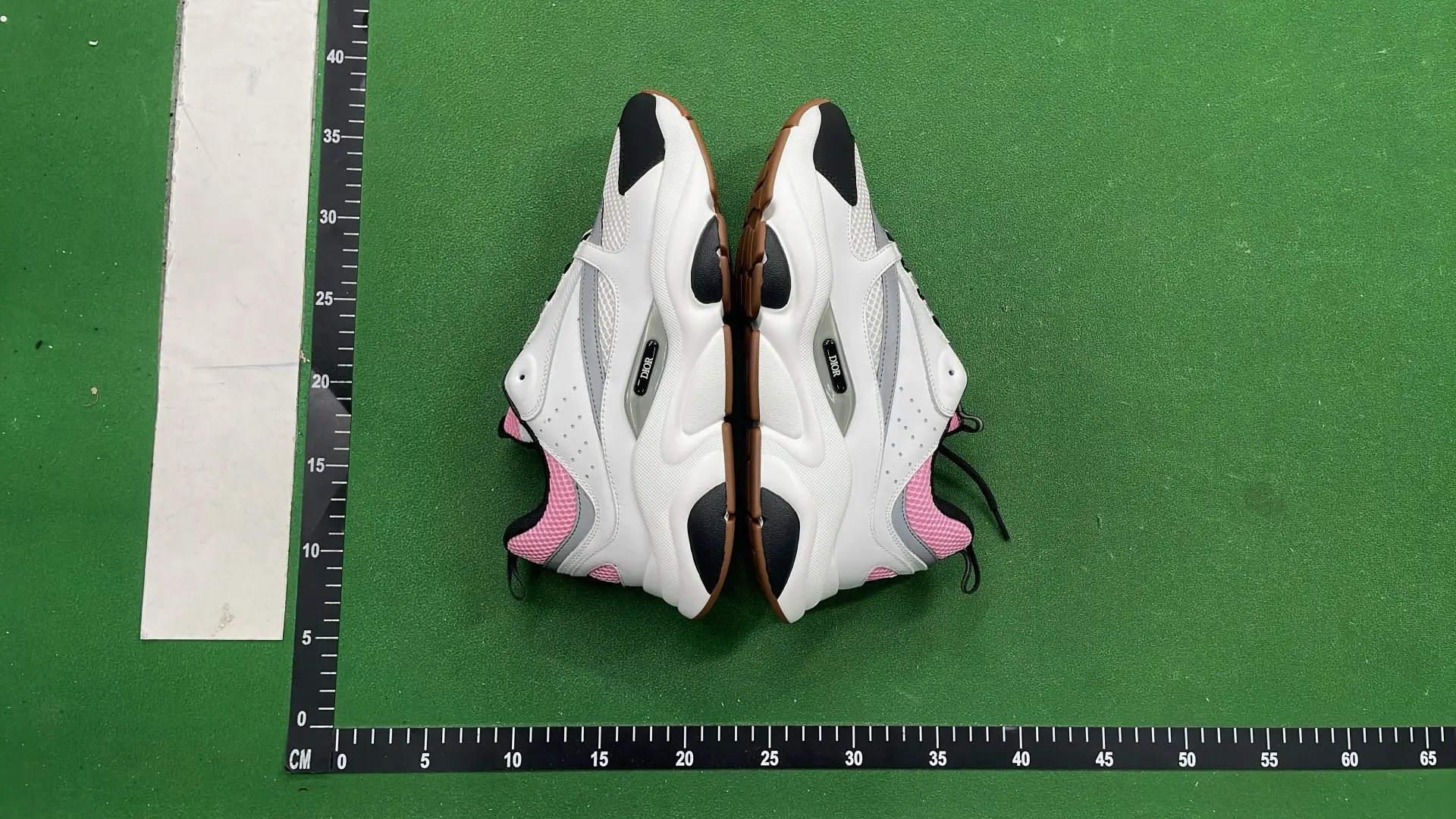 1:1 Batch DIOR B22 Shoes-1  in the Best OopBuy Spreadsheet QC photos