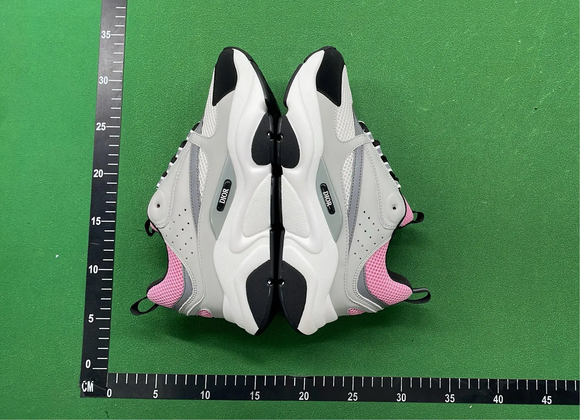 1:1 Batch DIOR B22 Shoes-1  in the Best OopBuy Spreadsheet QC photos