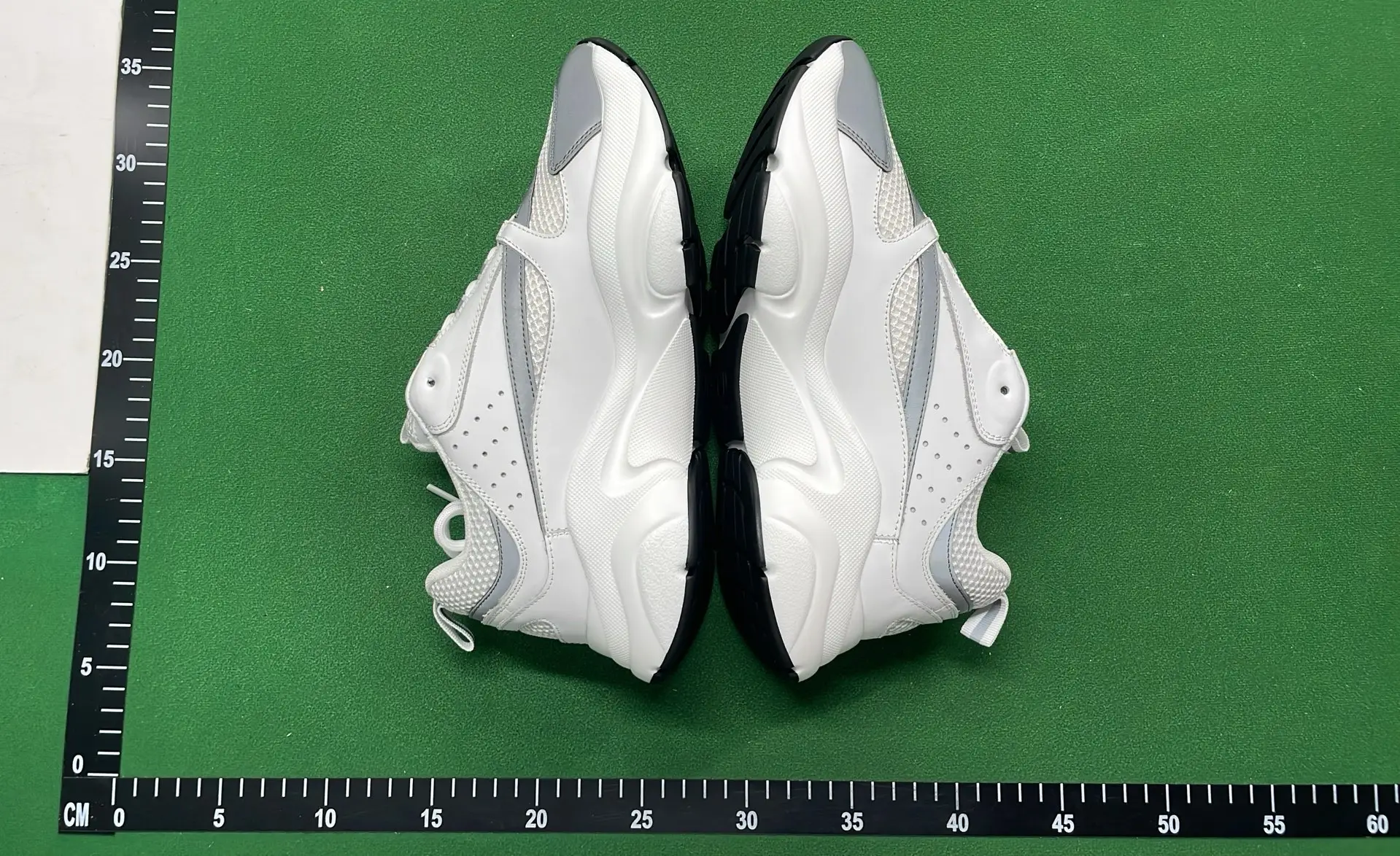 1:1 Batch DIOR B22 Shoes-1  in the Best OopBuy Spreadsheet QC photos