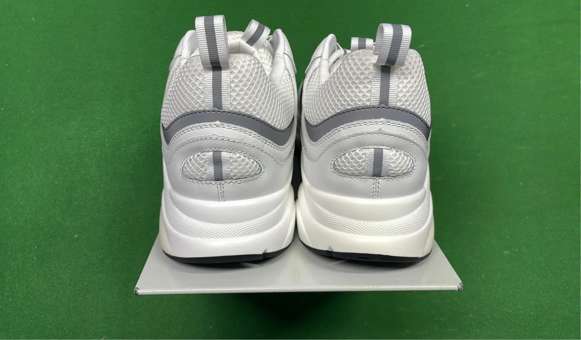 1:1 Batch DIOR B22 Shoes-1  in the Best OopBuy Spreadsheet QC photos