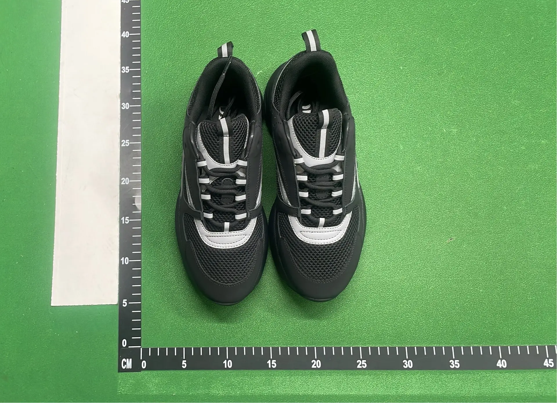1:1 Batch DIOR B22 Shoes-1  in the Best OopBuy Spreadsheet QC photos