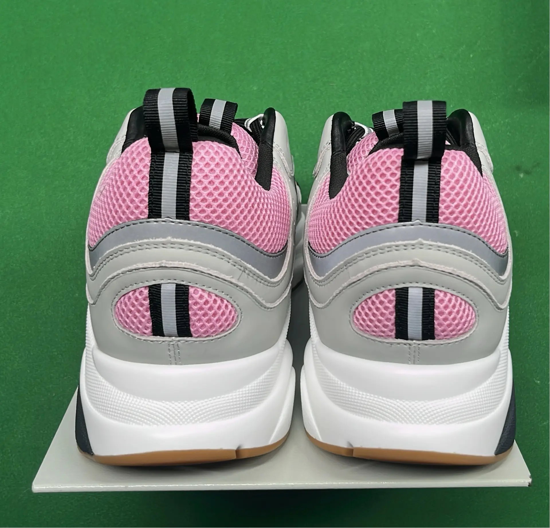 1:1 Batch DIOR B22 Shoes-1  in the Best OopBuy Spreadsheet QC photos