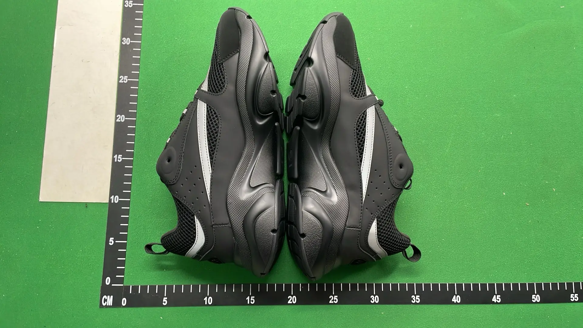 1:1 Batch DIOR B22 Shoes-1  in the Best OopBuy Spreadsheet QC photos