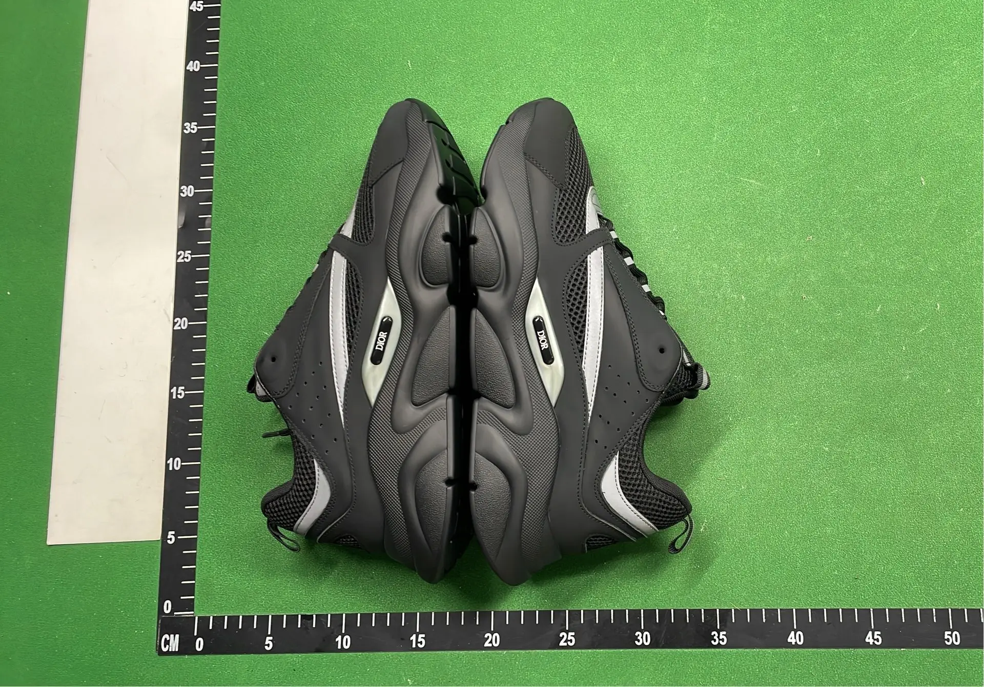 1:1 Batch DIOR B22 Shoes-1  in the Best OopBuy Spreadsheet QC photos